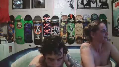 Snapshot of leatherluvefuck chatting on March 27, 1:33 am kinky dirty fuck online show from March 27, 1:33 am