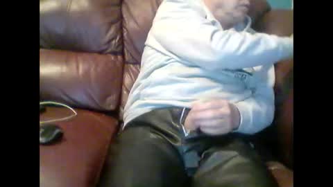 leatherpants68 online show from October 29, 9:05 pm