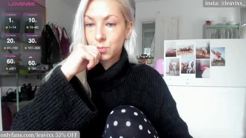 LeaVixx online show from December 12, 11:07 am