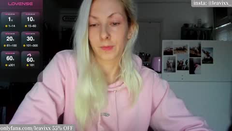 LeaVixx online show from December 23, 3:12 pm