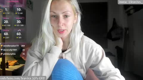 LeaVixx online show from March 3, 9:37 pm