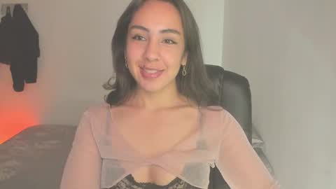 Snapshot of lebelledani chatting on January 11, 5:01 am Dani online show from January 11, 5:01 am