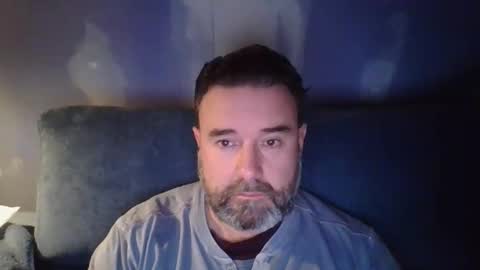 lecheare28 online show from February 12, 4:57 pm