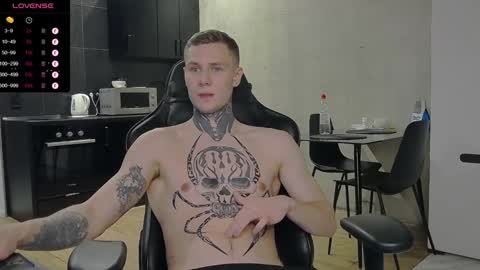Snapshot of lechery_boy chatting on December 15, 7:24 am Lechery boy online show from December 15, 7:24 am