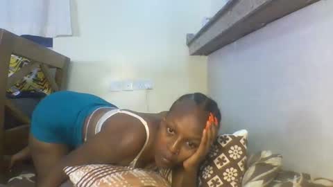 Snapshot of lee_cammie chatting on October 16, 11:28 pm Lee cammie online show from October 16, 11:28 pm