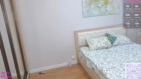 Snapshot of lee_sky chatting on January 17, 12:43 pm I am Melisa. Im new here. This is my first day online show from January 17, 12:43 pm