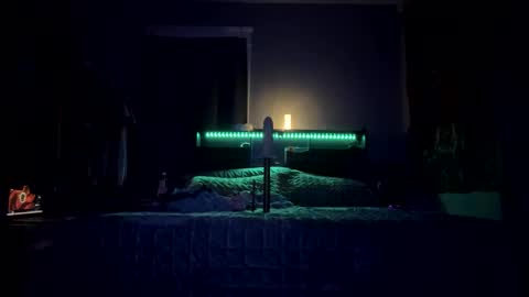 leearonn12 online show from February 22, 11:20 am