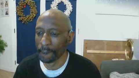 Ebony DeafGuy online show from April 7, 6:14 am