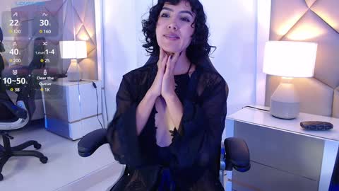 Snapshot of leethompson_ chatting on January 21, 12:50 pm Leet online show from January 21, 12:50 pm