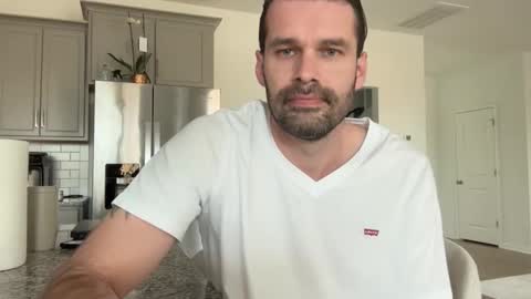 Snapshot of leexxx_69 chatting on February 12, 10:05 pm leexxx_69 online show from February 12, 10:05 pm