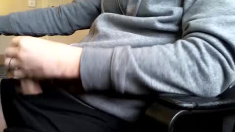 Snapshot of leffe84 chatting on March 5, 9:27 am leffe84 online show from March 5, 9:27 am