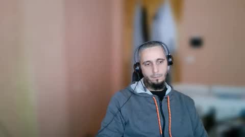 lefrenchiies online show from January 19, 1:59 pm