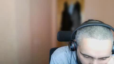 Snapshot of lefrenchiies chatting on February 23, 11:29 am lefrenchiies online show from February 23, 11:29 am