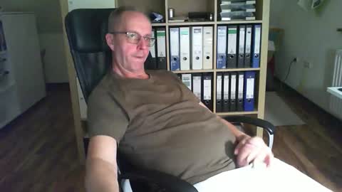 Dave online show from October 22, 6:07 pm