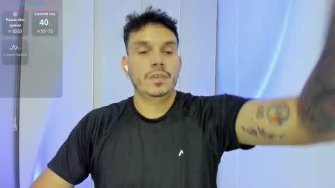 Snapshot of legolas_15 chatting on September 27, 3:33 am Alejandro online show from September 27, 3:33 am