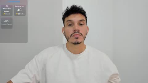 Snapshot of legolas_15 chatting on October 8, 7:00 pm Alejandro online show from October 8, 7:00 pm