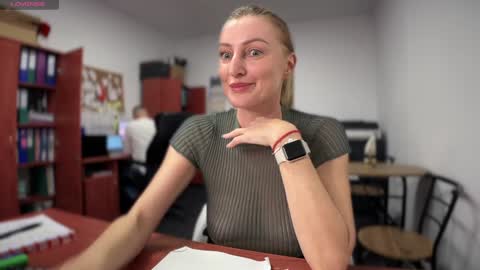 LegsLONG online show from December 13, 1:44 pm