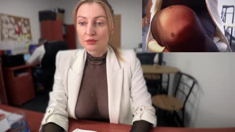 LegsLONG online show from December 17, 11:06 am