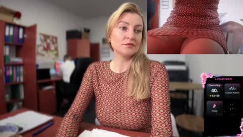 LegsLONG online show from January 4, 7:45 am