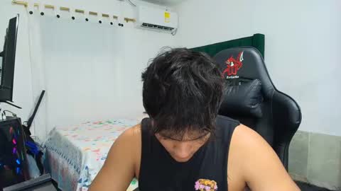  Lei  online show from November 18, 1:11 am