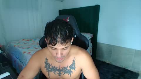 Snapshot of lei_77 chatting on April 28, 5:45 am Lei online show from April 28, 5:45 am