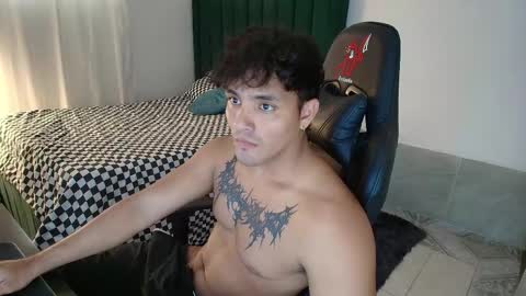 Snapshot of lei_77 chatting on June 2, 7:38 pm Lei online show from June 2, 7:38 pm