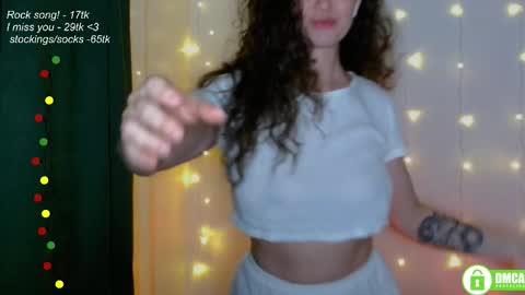 hey Im Leia and I love rock  online show from March 22, 8:23 pm