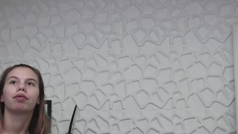 leiahux online show from May 16, 10:36 am