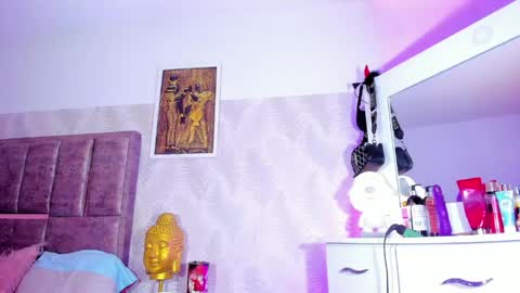 leidy_lara online show from April 24, 4:59 am