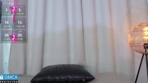 Snapshot of leidy_morales_ chatting on October 3, 11:29 am Leidy online show from October 3, 11:29 am