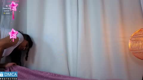 Snapshot of leidy_morales_ chatting on October 25, 10:12 am Leidy online show from October 25, 10:12 am