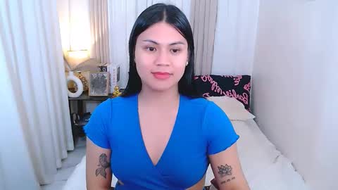 Snapshot of leighcortesi chatting on October 17, 8:00 pm Cailey online show from October 17, 8:00 pm