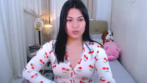 Snapshot of leighcortesi chatting on November 21, 1:54 pm Cailey online show from November 21, 1:54 pm