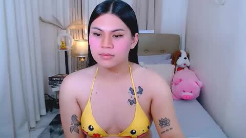 Snapshot of leighcortesi chatting on November 25, 4:12 am Cailey online show from November 25, 4:12 am