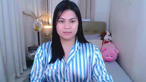 Snapshot of leighcortesi chatting on November 26, 3:24 pm Cailey online show from November 26, 3:24 pm