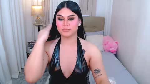 Snapshot of leighcortesi chatting on December 2, 2:39 am Cailey online show from December 2, 2:39 am