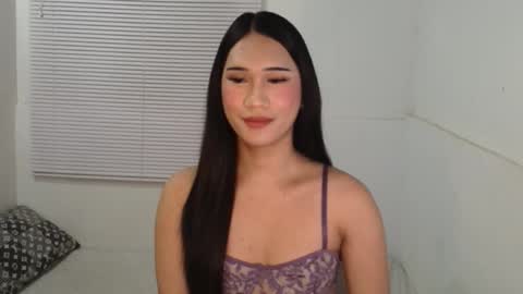 leighs_celine online show from February 2, 5:00 pm