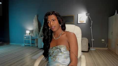 Snapshot of leila4ever chatting on October 2, 1:01 am Leila online show from October 2, 1:01 am