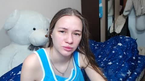 Snapshot of leila_bambi chatting on January 30, 1:22 am leila_bambi online show from January 30, 1:22 am