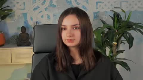 LeilaMurphy online show from February 19, 1:39 pm