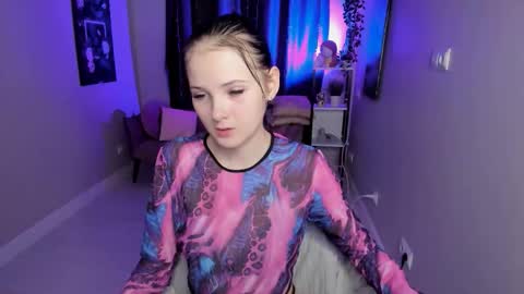 Snapshot of leila_xxbaby chatting on October 10, 5:28 am Leila online show from October 10, 5:28 am