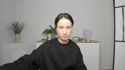 leilabloom online show from January 23, 4:48 pm