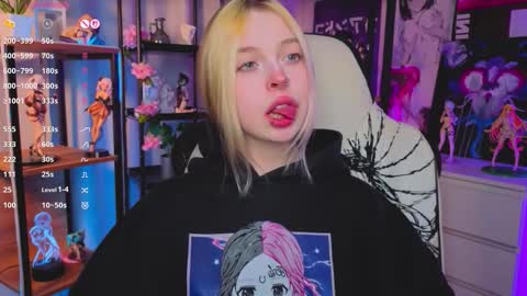 Leila online show from November 27, 4:09 pm