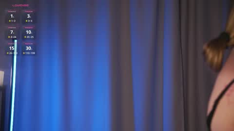 Leila online show from March 30, 4:08 pm