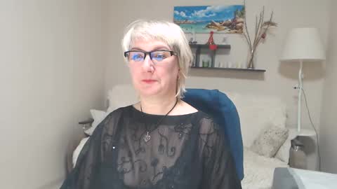 Snapshot of leilamays chatting on January 25, 12:47 pm Leila Kinky online show from January 25, 12:47 pm