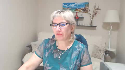 Snapshot of leilamays chatting on January 29, 7:15 am Leila Kinky online show from January 29, 7:15 am