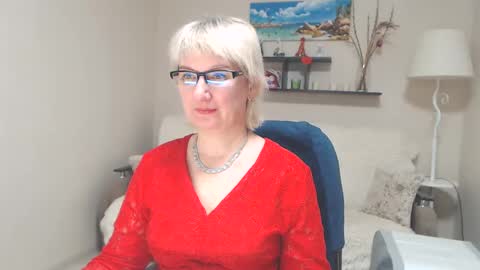Snapshot of leilamays chatting on February 4, 6:57 am Leila Kinky online show from February 4, 6:57 am
