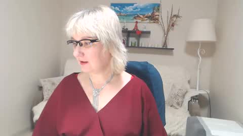 Snapshot of leilamays chatting on February 17, 10:51 am Leila Kinky online show from February 17, 10:51 am