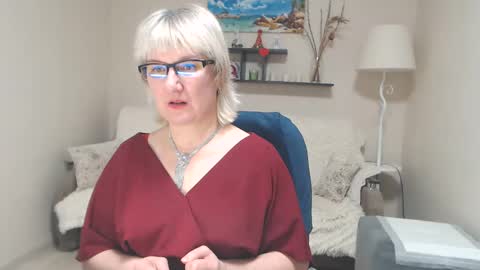 Snapshot of leilamays chatting on February 17, 1:53 pm Leila Kinky online show from February 17, 1:53 pm