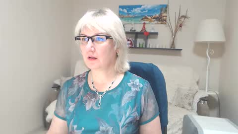 Snapshot of leilamays chatting on February 20, 8:06 am Leila Kinky online show from February 20, 8:06 am